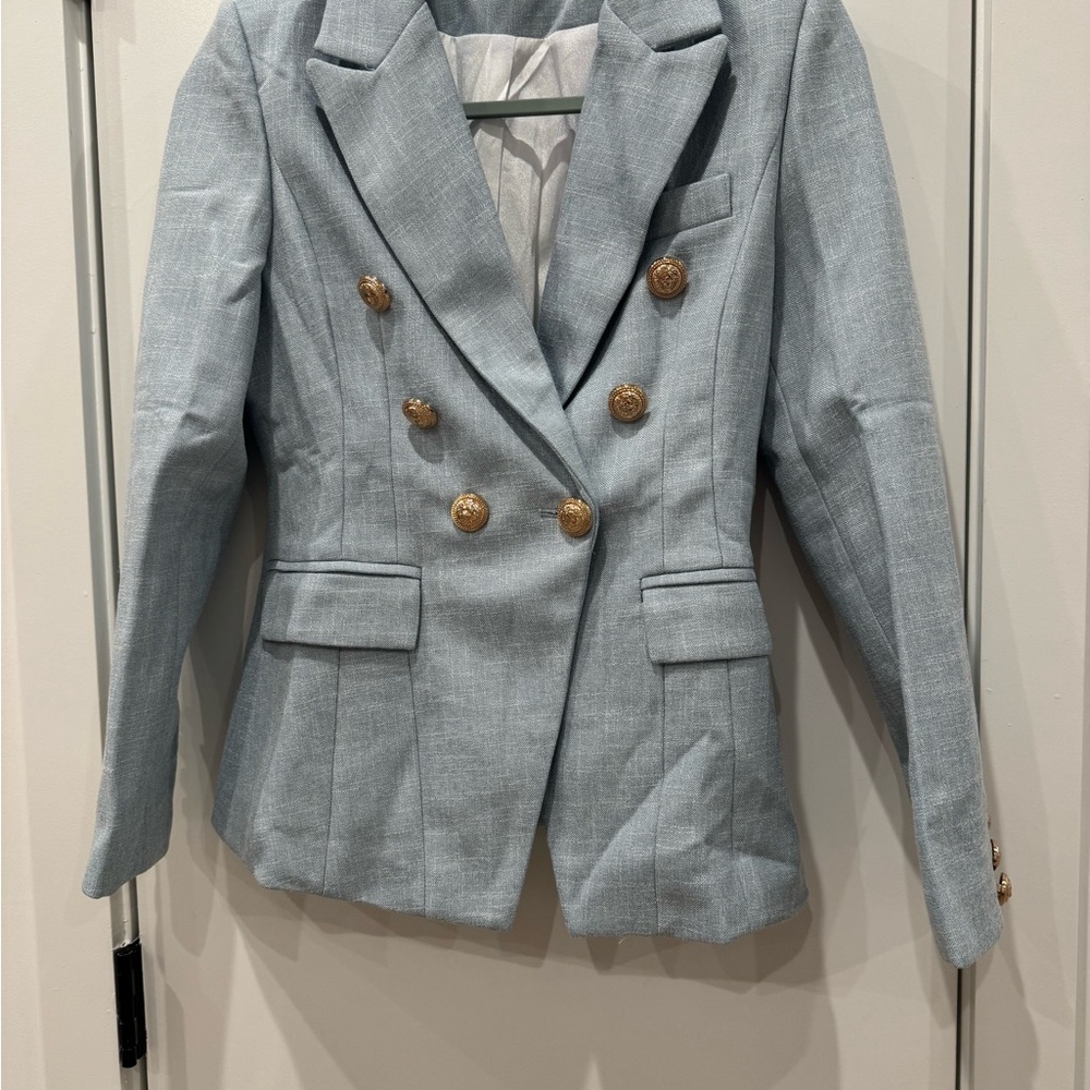 Chic Light Blue Double-Breasted Blazer with Gold Buttons